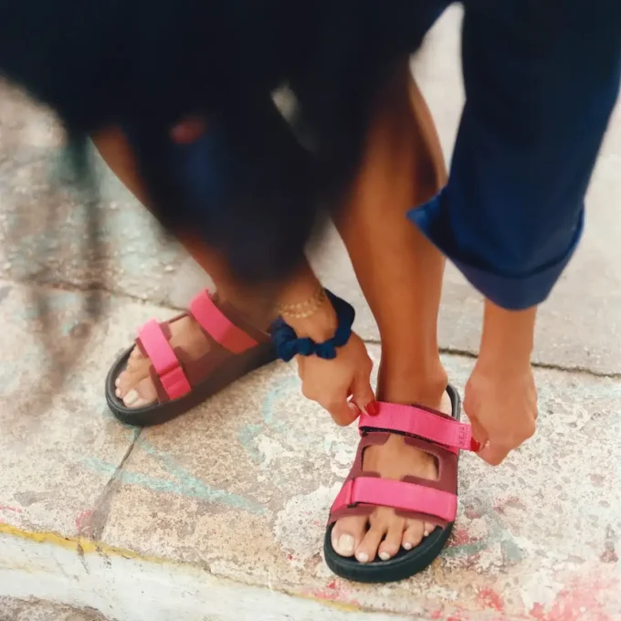 Arpoador Wildleder Amarante Rose Fluo Schwarz
