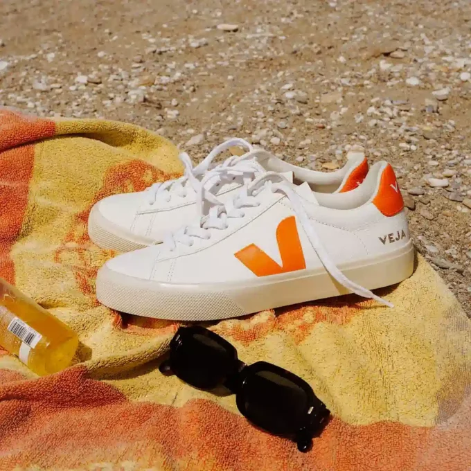 Campo Leder White Fury
