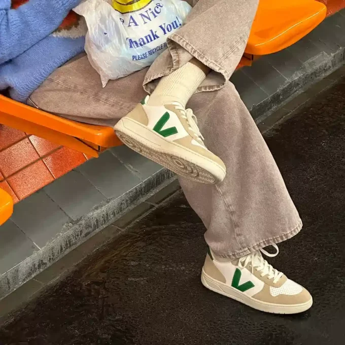 V-10 Leder Weiß Emeraude Sahara V-10 Leder Weiß Emeraude Sahara