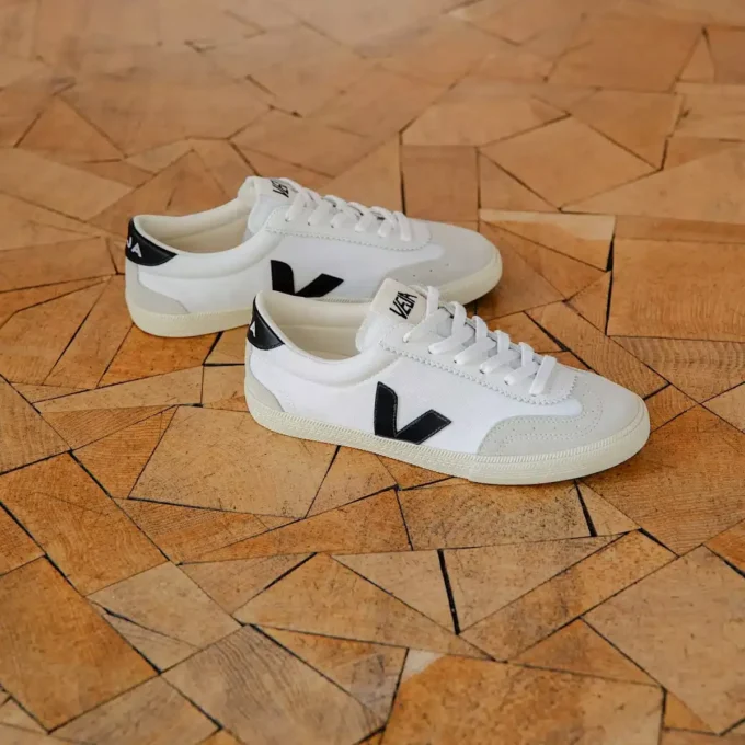 Volley Canvas Weiß Schwarz Volley Canvas Weiß Schwarz